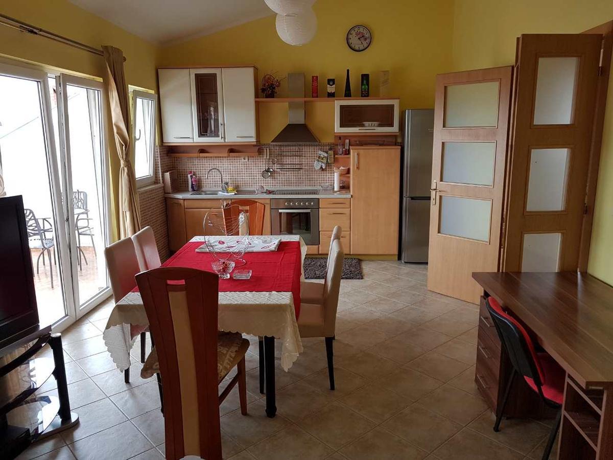 Porodicni Apartman Herceg Novi Exterior foto