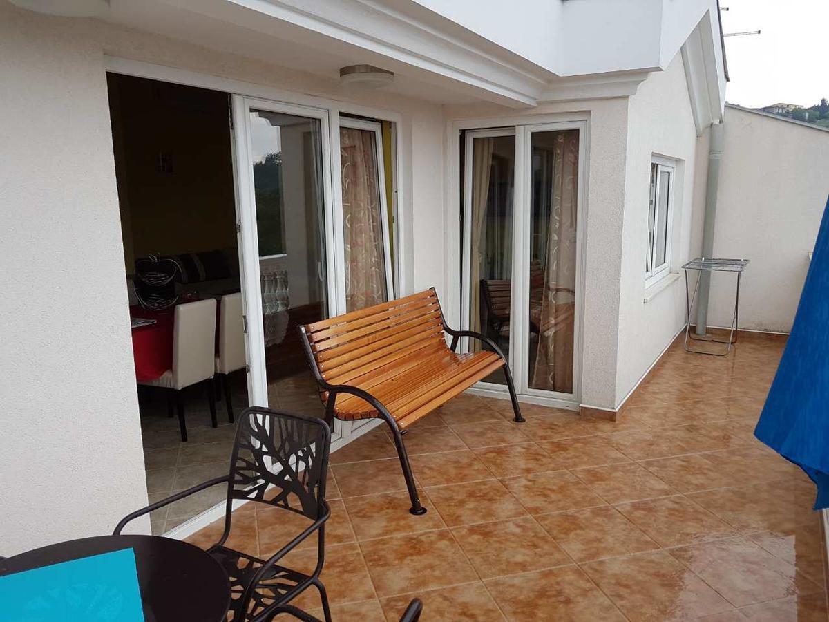 Porodicni Apartman Herceg Novi Exterior foto