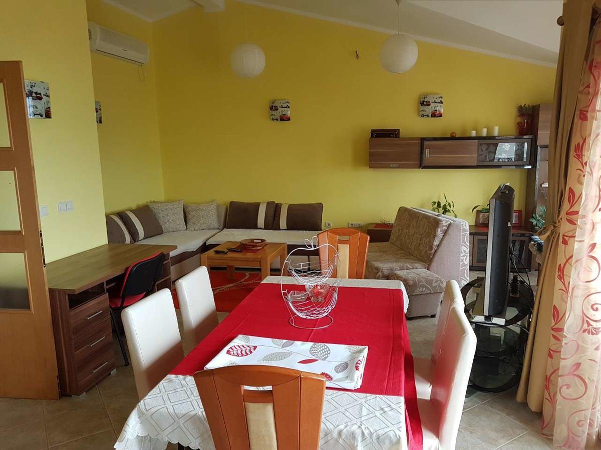 Porodicni Apartman Herceg Novi Exterior foto
